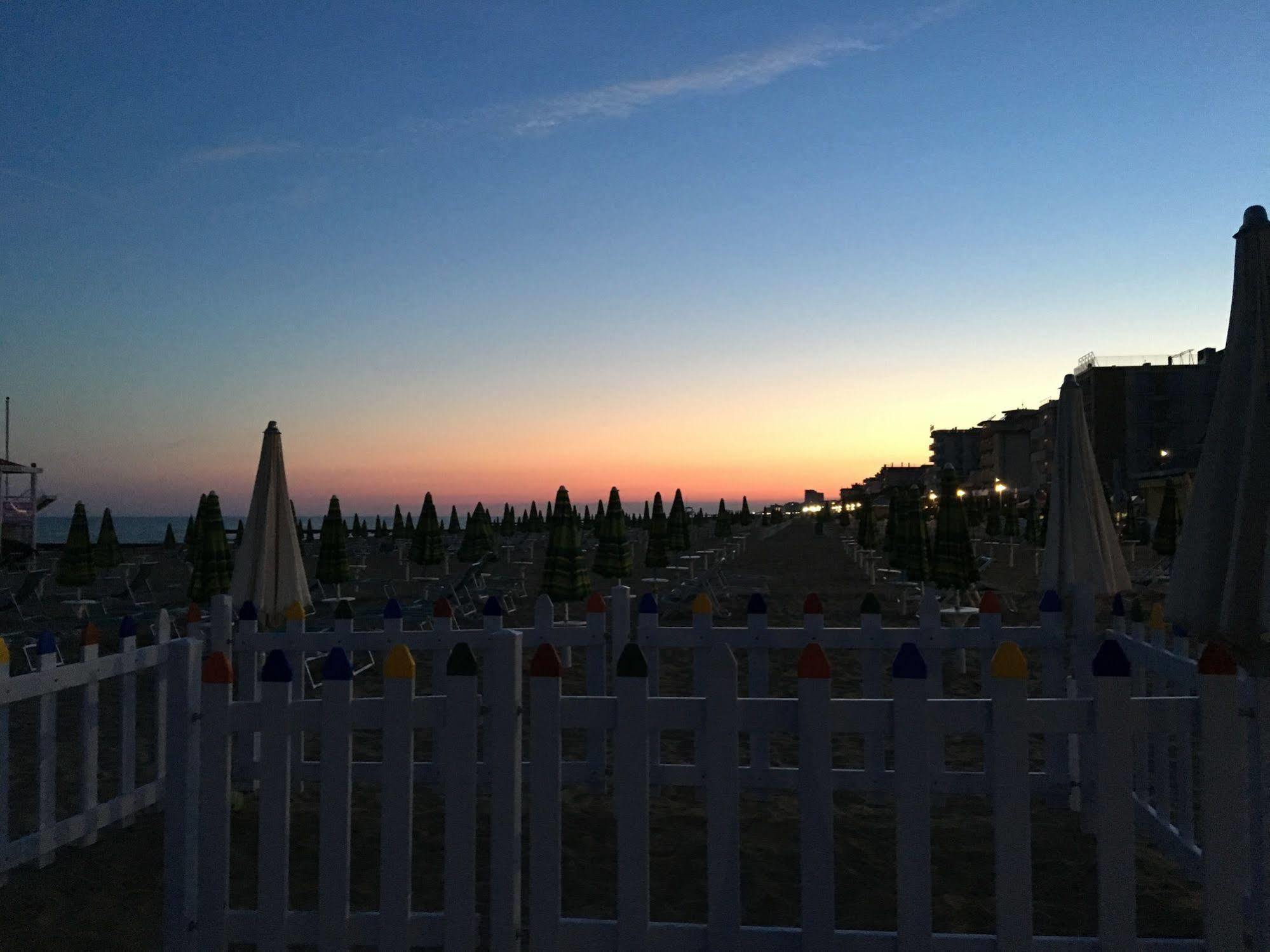 Hotel Bellariva Lido di Jesolo Buitenkant foto